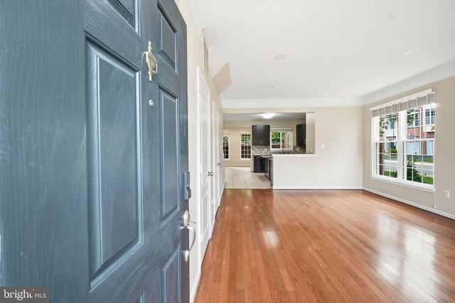 13135 PARK CRESCENT CIR, Herndon, VA 20171