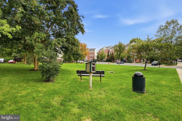 13135 PARK CRESCENT CIR, Herndon, VA 20171