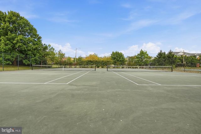 13135 PARK CRESCENT CIR, Herndon, VA 20171