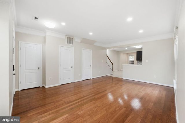 13135 PARK CRESCENT CIR, Herndon, VA 20171