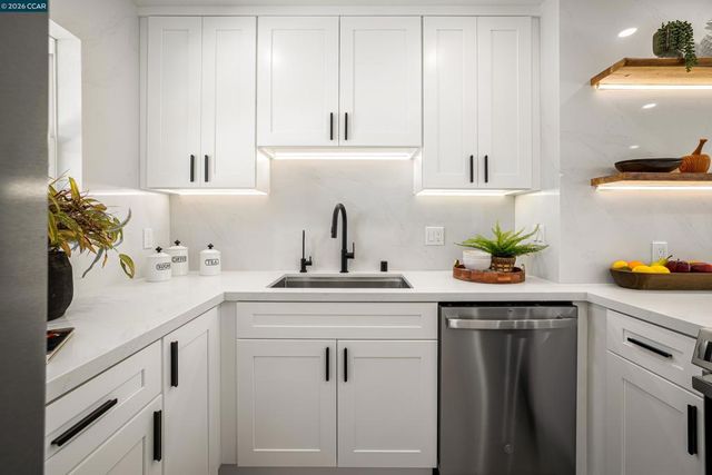 33652 4Th St, Union City, CA 94587