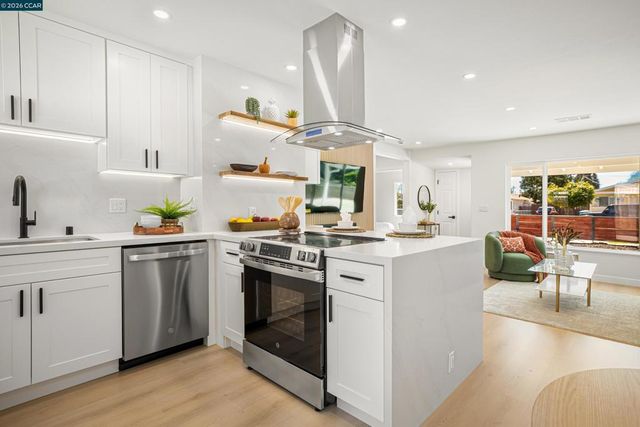 33652 4Th St, Union City, CA 94587