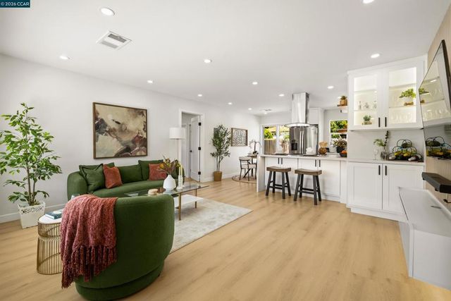 33652 4Th St, Union City, CA 94587