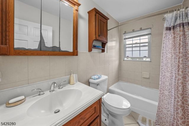 1407 Baetzel Ave, Gloucester City, NJ 08030