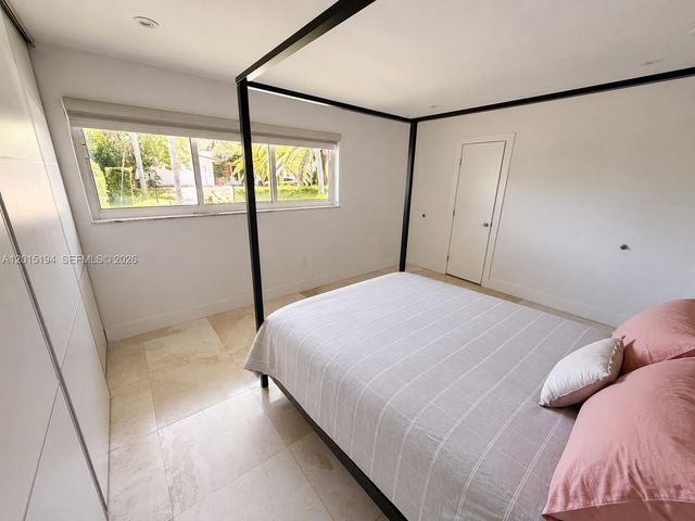 11445 N Bayshore Dr, North Miami, FL 33181