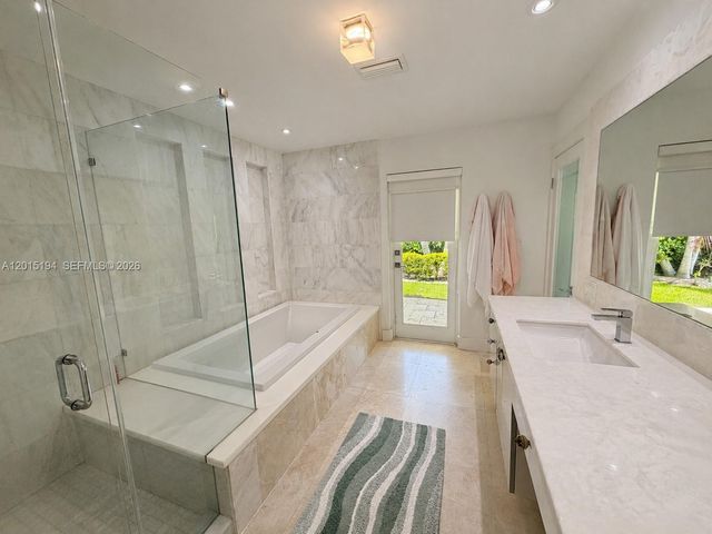 11445 N Bayshore Dr, North Miami, FL 33181