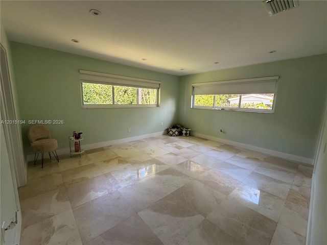 11445 N Bayshore Dr, North Miami, FL 33181