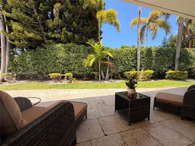 11445 N Bayshore Dr, North Miami, FL 33181