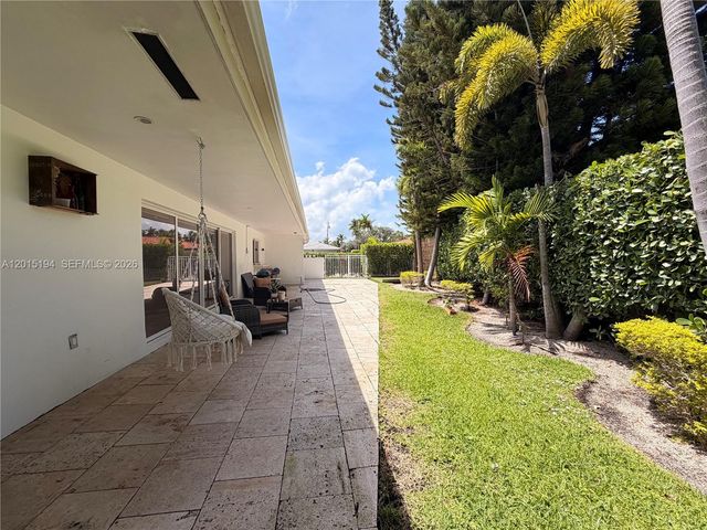 11445 N Bayshore Dr, North Miami, FL 33181