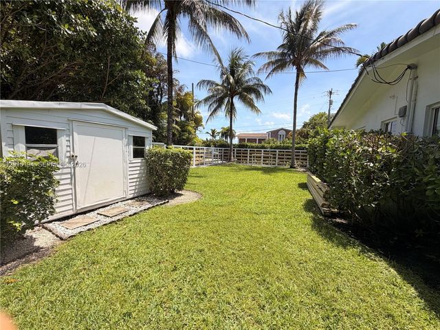 11445 N Bayshore Dr, North Miami, FL 33181