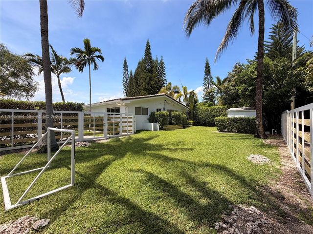 11445 N Bayshore Dr, North Miami, FL 33181
