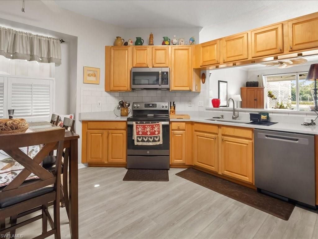 7730 Haverhill CT, NAPLES, FL 34104 — photo 4
