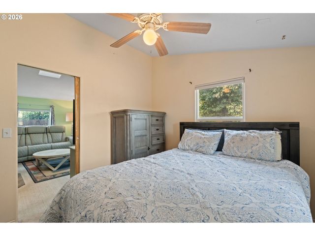 3709 U St, Vancouver, WA 98663