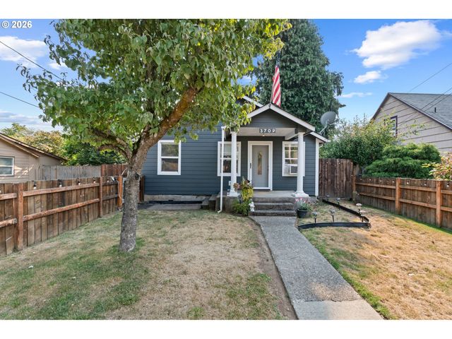 3709 U St, Vancouver, WA 98663