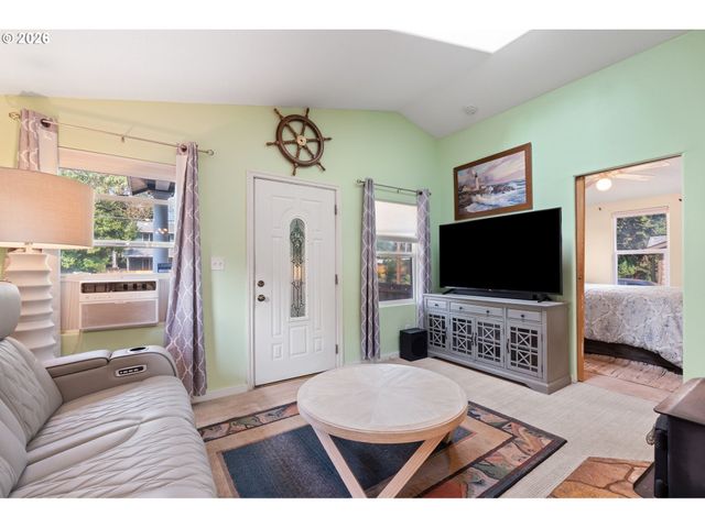 3709 U St, Vancouver, WA 98663