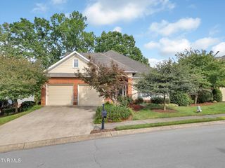 1919 Waters Edge Drive, Johnson City, TN 37604
