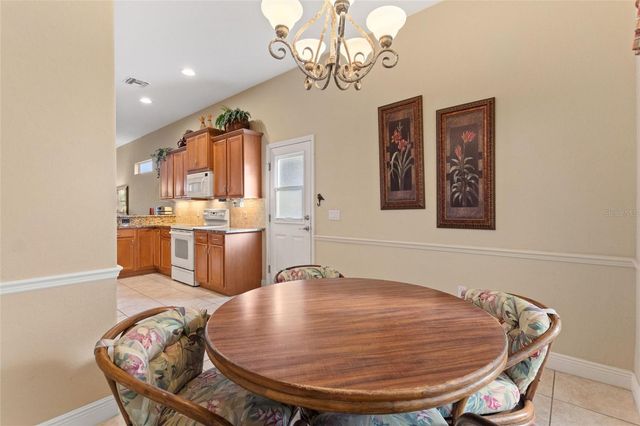 392 MOTORCOACH DRIVE S, Polk City, FL 33868