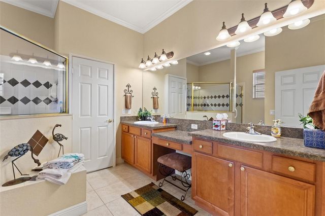 392 MOTORCOACH DRIVE S, Polk City, FL 33868