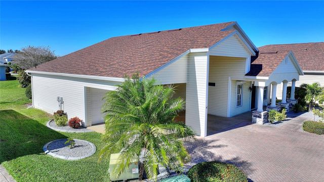 392 MOTORCOACH DRIVE S, Polk City, FL 33868