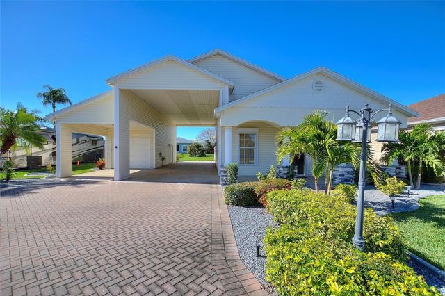 392 MOTORCOACH DRIVE S, Polk City, FL 33868