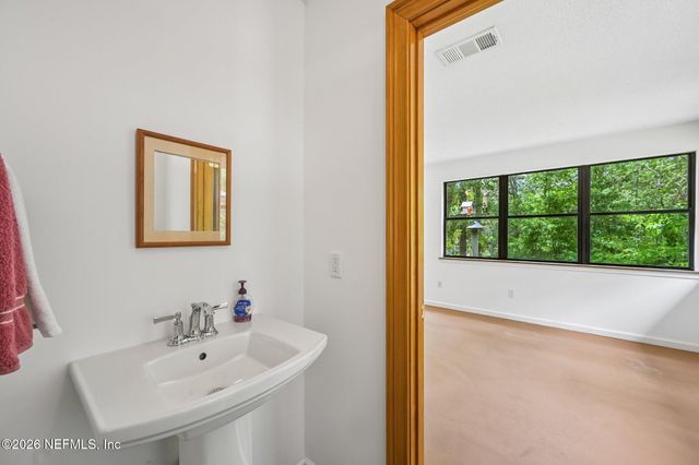 2402 SANDY RUN Drive W, Middleburg, FL 32068