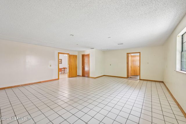 2402 SANDY RUN Drive W, Middleburg, FL 32068