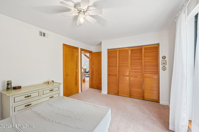 2402 SANDY RUN Drive W, Middleburg, FL 32068