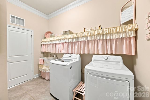 123 Cup Chase Drive, Mooresville, NC 28115