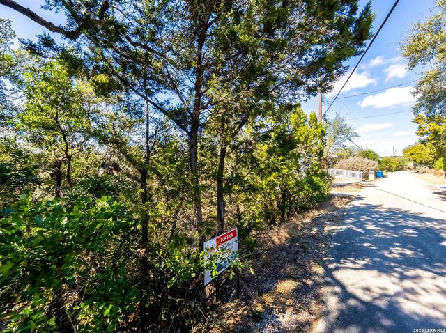 651 Rock Castle, Canyon Lake, TX 78133