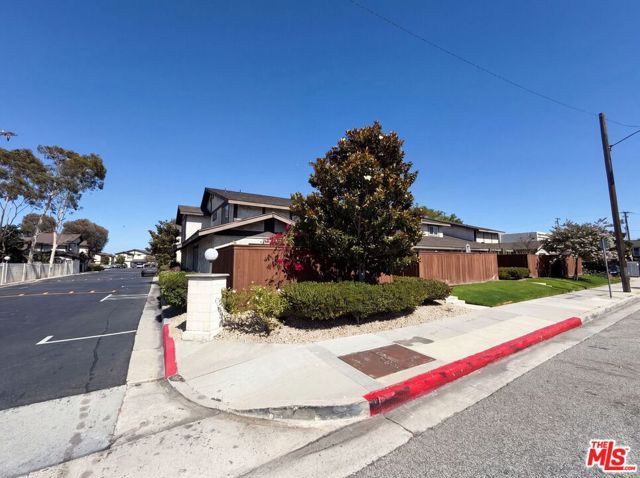 22432 S Vermont Avenue 2, Torrance, CA 90502