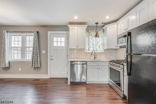 108 Marilyn Dr, Mansfield Twp., NJ 07840