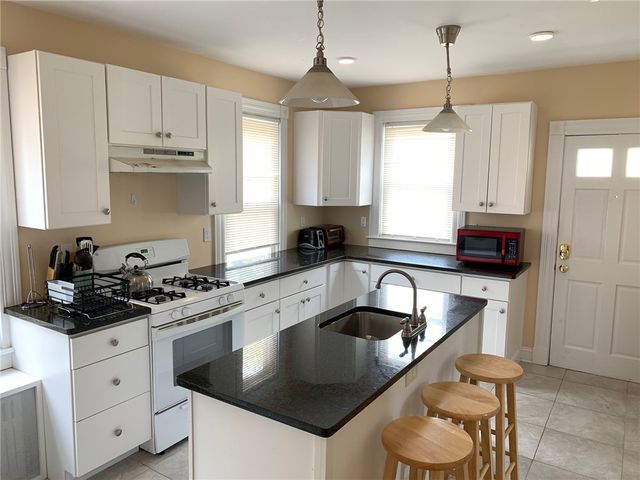 501 Spring Street 1, Newport, RI 02840