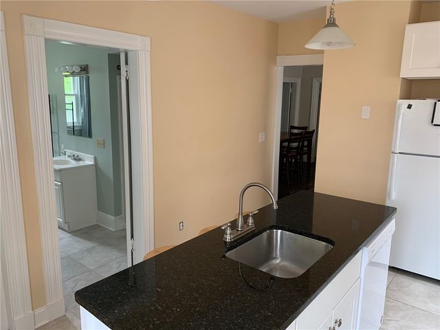 501 Spring Street 1, Newport, RI 02840