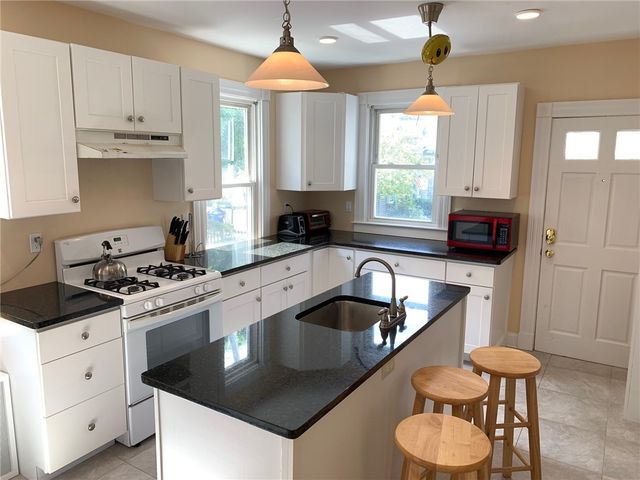 501 Spring Street 1, Newport, RI 02840