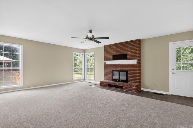 5 Plantation Acres Drive, Little Rock, AR 72210