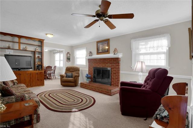 381 Etheridge RD, Chesapeake, VA 23322