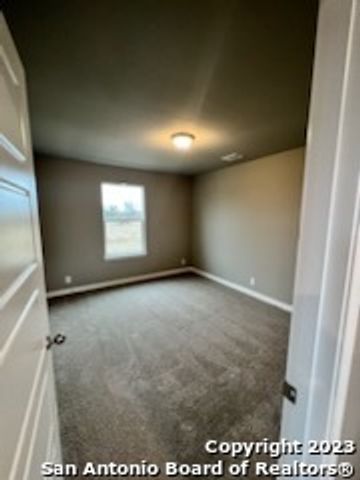 2031 Silver Oaks, San Antonio, TX 78213