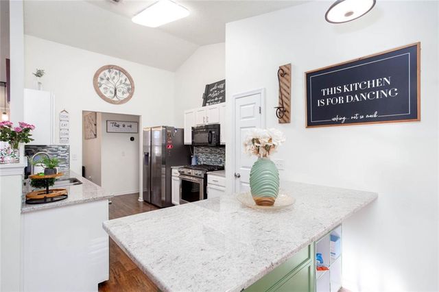 31 Abbey Lane, Cartersville, GA 30120