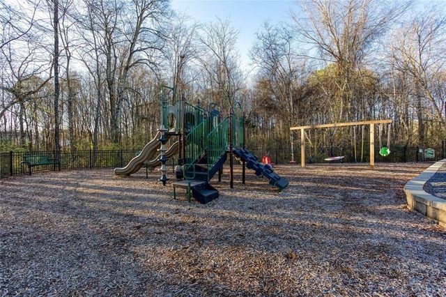 31 Abbey Lane, Cartersville, GA 30120