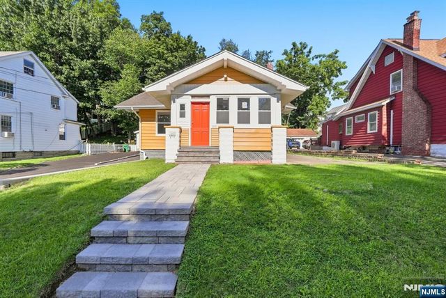 205 Dewitt Avenue, Belleville, NJ 07109