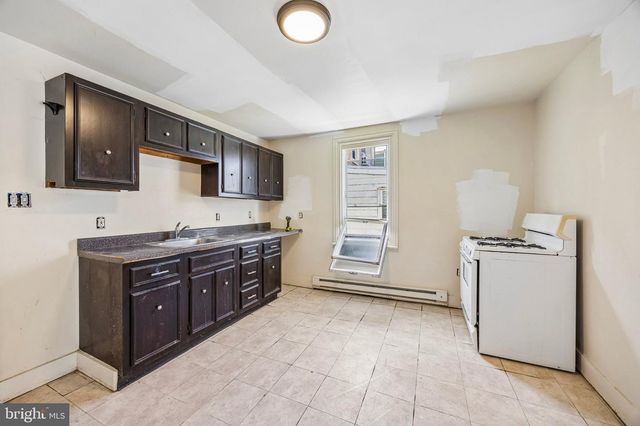 2706 W 7TH ST, Chester, PA 19013