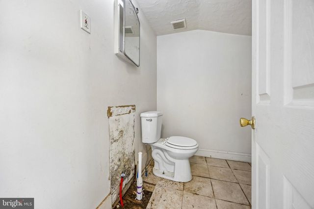 2706 W 7TH ST, Chester, PA 19013