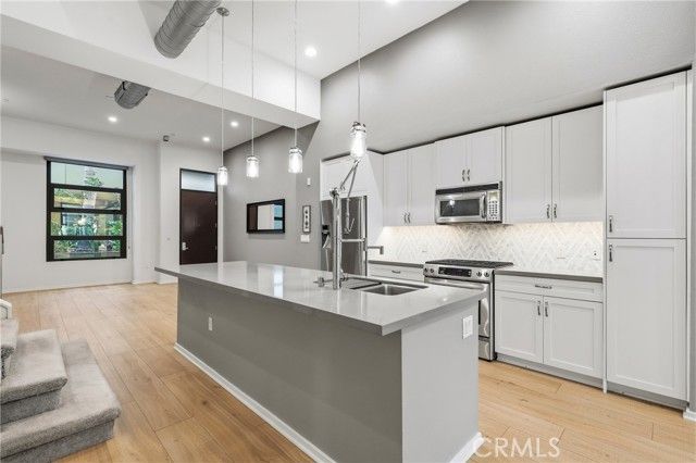 133 The Promenade 118, Long Beach, CA 90802