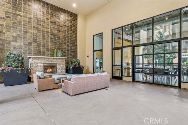 133 The Promenade 118, Long Beach, CA 90802