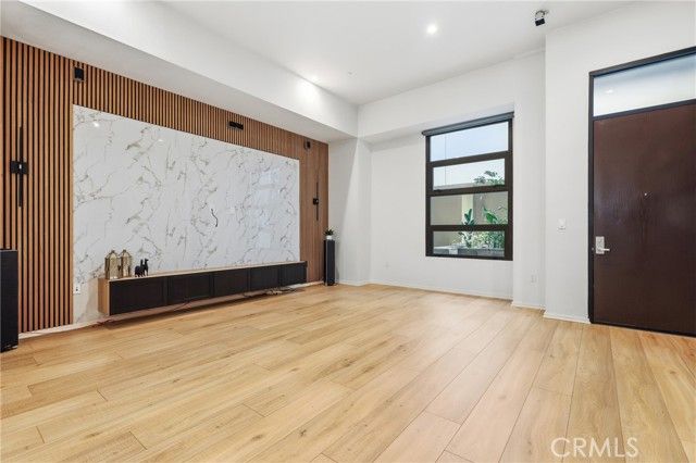 133 The Promenade 118, Long Beach, CA 90802