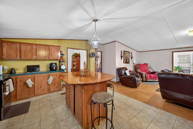 63 Cactus Hill, Barnwell, SC 29812