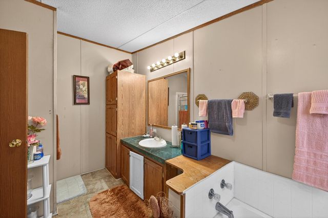 63 Cactus Hill, Barnwell, SC 29812