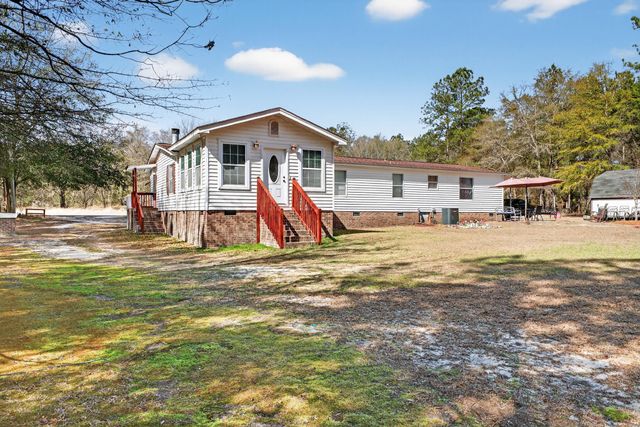63 Cactus Hill, Barnwell, SC 29812