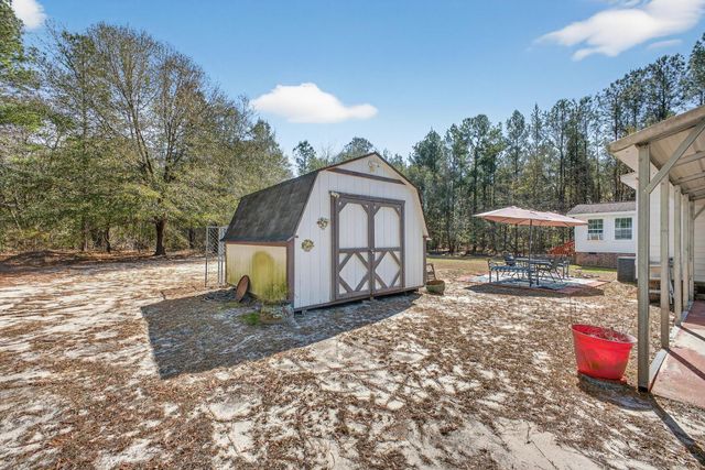 63 Cactus Hill, Barnwell, SC 29812