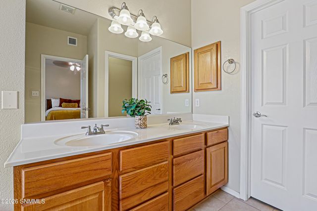 4282 Calle De Estrellas, Las Cruces, NM 88012